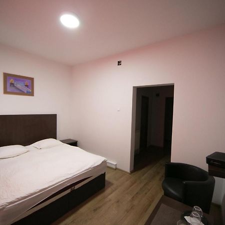 Napsugár panzió Nyujtód Kültér fotó