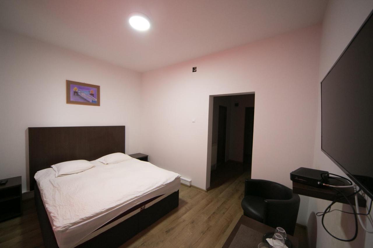 Napsugár panzió Nyujtód Kültér fotó