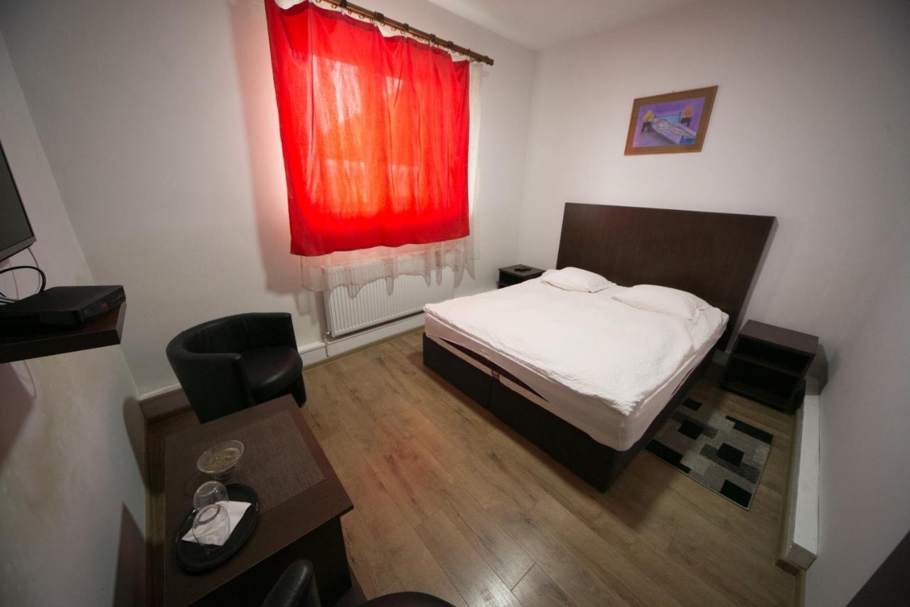 Napsugár panzió Nyujtód Kültér fotó